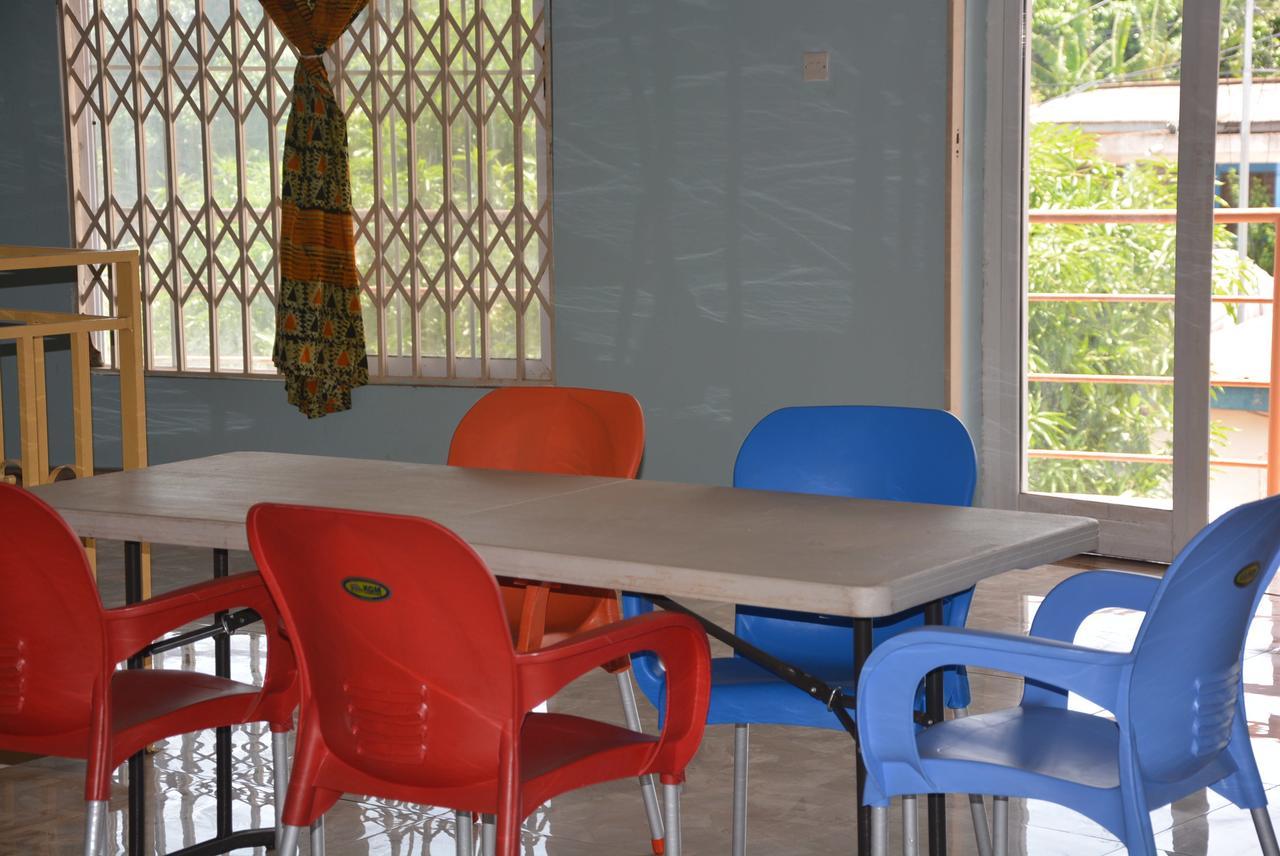 The Accra Backpackers Hostel מראה חיצוני תמונה