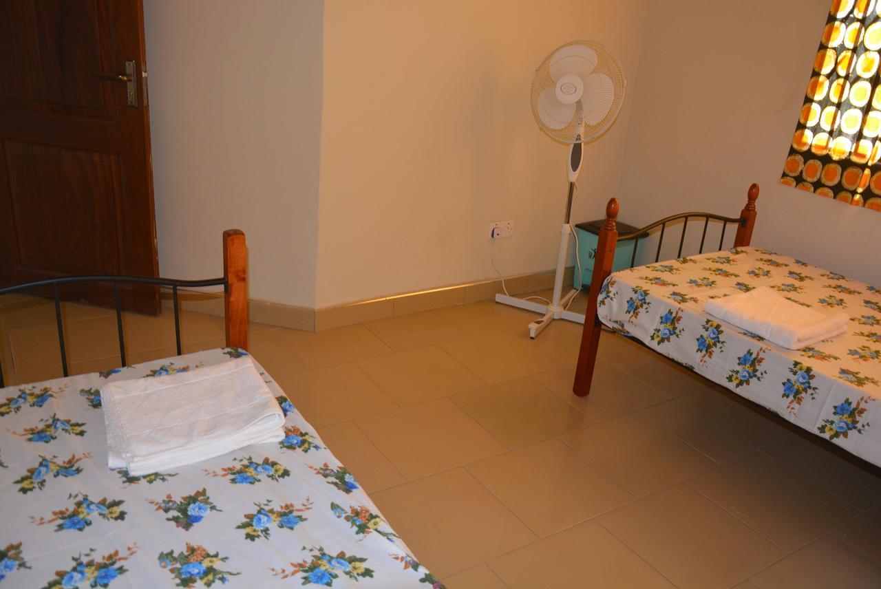 The Accra Backpackers Hostel מראה חיצוני תמונה