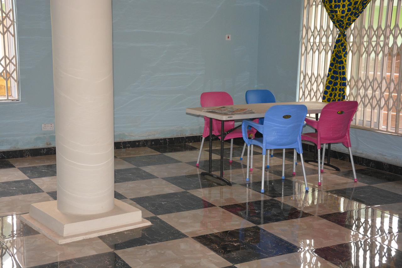 The Accra Backpackers Hostel מראה חיצוני תמונה