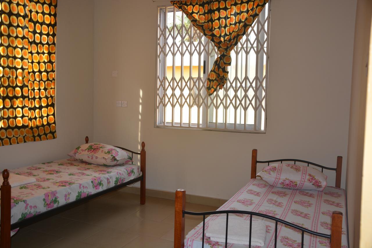 The Accra Backpackers Hostel מראה חיצוני תמונה