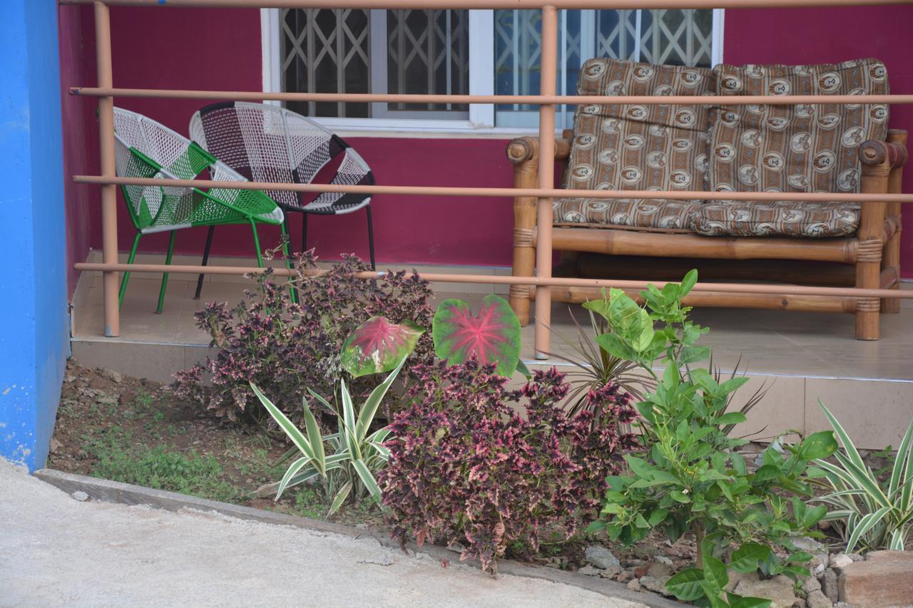 The Accra Backpackers Hostel מראה חיצוני תמונה