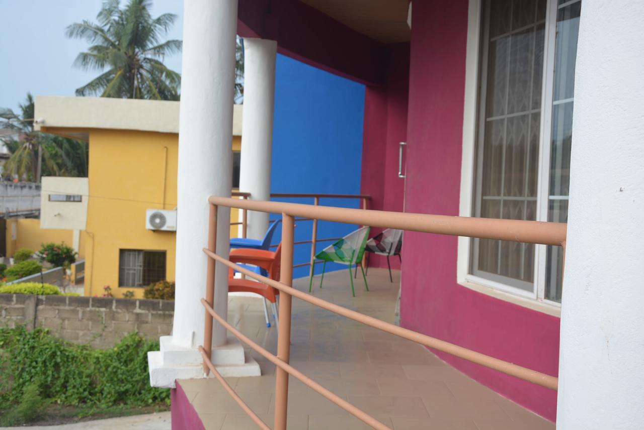 The Accra Backpackers Hostel מראה חיצוני תמונה