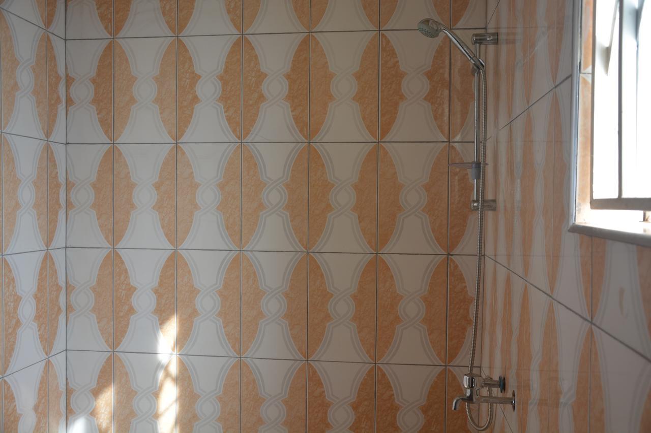 The Accra Backpackers Hostel מראה חיצוני תמונה